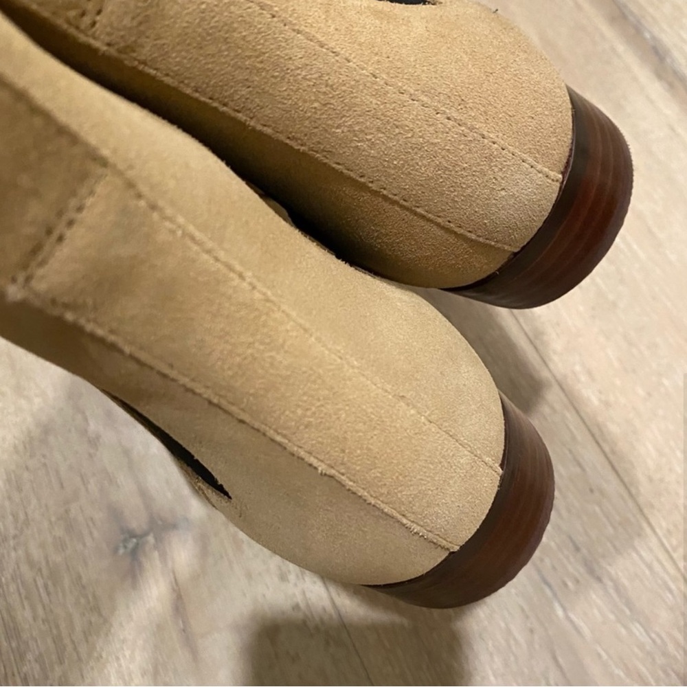 JCrew Pull-On Chelsea Ankle Boots tan
Suede Genuine Leather 8.5 women - Picture 4 of 8